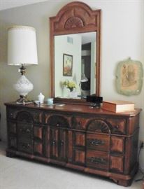 Thomasville dresser, mirror