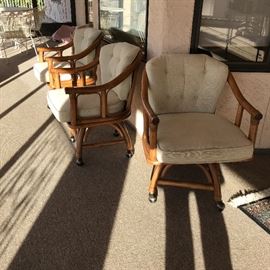 4 caster chairs