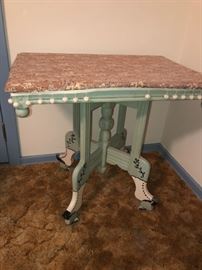 SHABBY CHIC TABLE