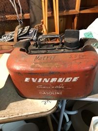OUTBOARD EVINRUDE GAS CAN