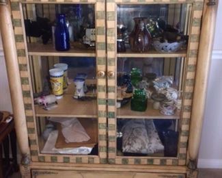 lovely Pulaski hand painted china cabinet