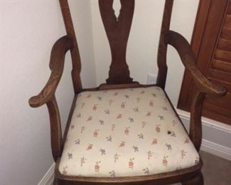 1 of 2 arm chairs in the set of 6