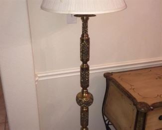 reticulated bronze lamp