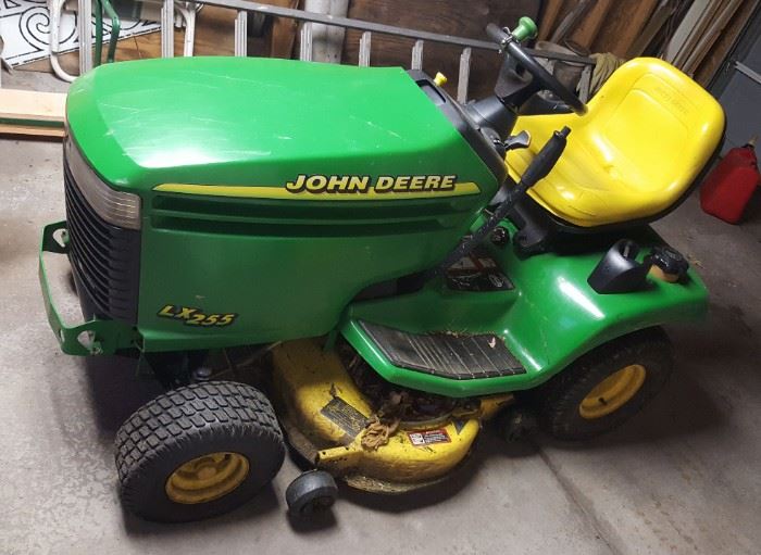 John Deere LX255 riding lawn mower