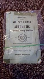 Willcox and Gibbs Automatic sewing machine w/ case