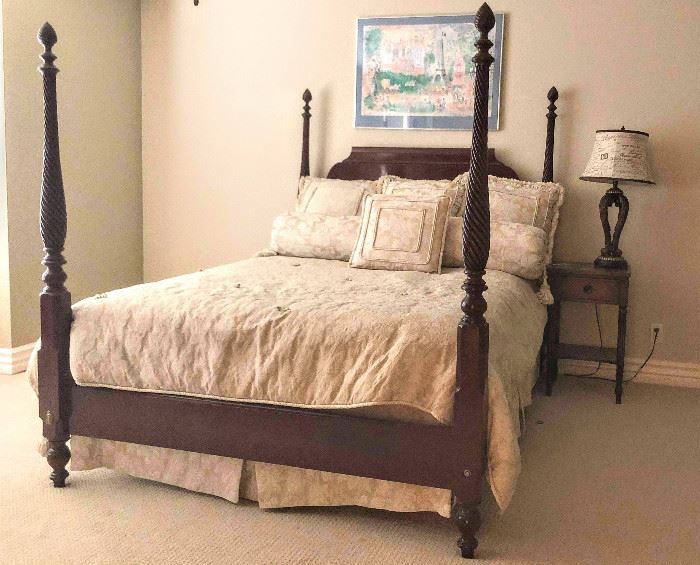 Mahogany Queen Size Poster Bed, Turned & Rope Carved Posts & Finials, Shaped Panel Headboard, 66"W x 89"L