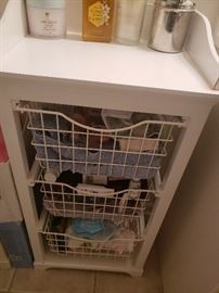 3 drawer bathroom storage unit