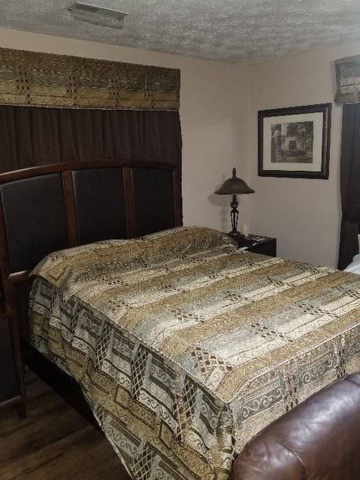 Brand new Leggett and Platt mechanical massage bed