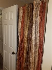 beautiful bathroom shower curtain.