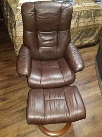 genuine leather stress lounge chair.
