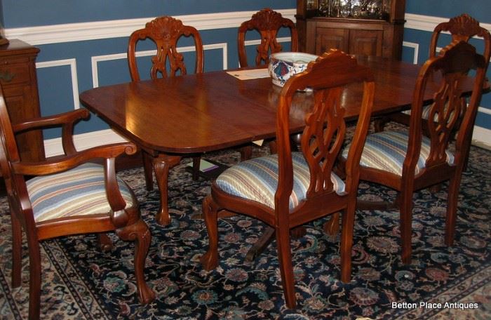 Charak Mahogany Table extended, previous photos show it without 3 leaves.