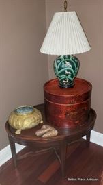 Small Oval Endtable, Lamps and more