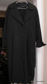 London Fog Coat with inner