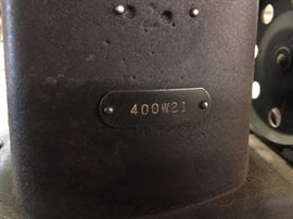 Model 400W21 Vintage (1940's - 1950's) Commercial Singer Sewing Machine.