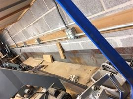 Another look at the sheet metal bolted to the wall.