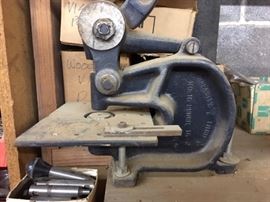 Roper Whitney No.16 Bench Punch