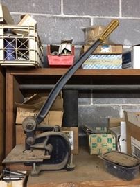 Roper Whitney No.16 Bench Punch