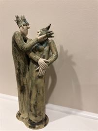 Cool little luvey-dovey sculpture.