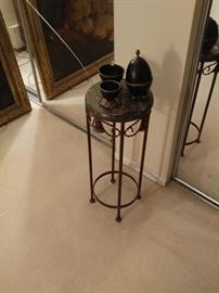 Nice little vase stand with marble top