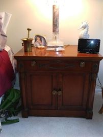 One of two night stands