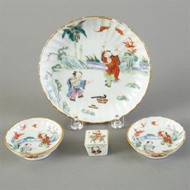 Grp 4: 19th c. Chinese Famille Rose Porcelain Plates Pill Box