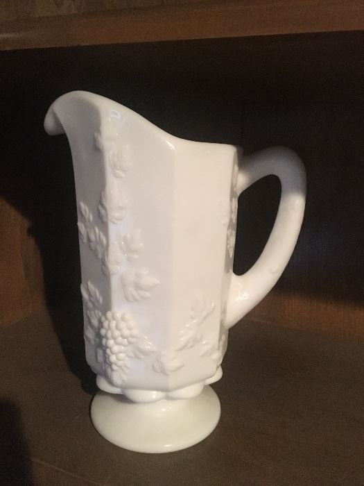 Memorial Northwest Estate Sale in Spring, TX starts on 1/3/2019