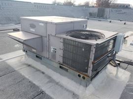 Carrier 48TJF007 Return Air Unit with heat