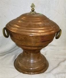 279 Large Copper Covered Dish