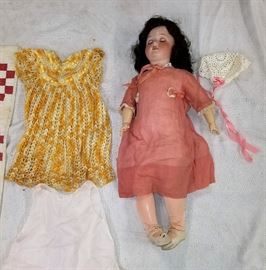 313.2 Antique HeubachHoppelsdorf 2506 Germany Doll