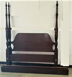 358 Link Taylor Mahogany Poster Bed