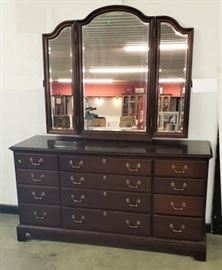 359 Link Taylor Mahogany Dresser with Tri Fold Mirror