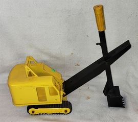425 Vintage Metal Steam Shovel Toy