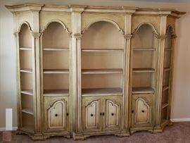 440 3 Section Wall Display Unit