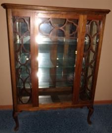 467 Fancy Mahogany China Cabinet