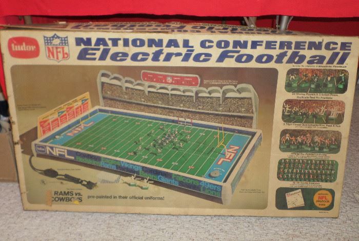 cool vintage electric football game - and the player pieces are all marked "made in Hong Kong" - we now know that's a "thing"