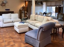 Sofas, coffee & end tables