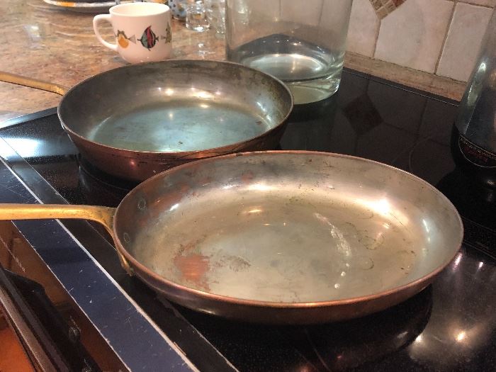 Copper pans 