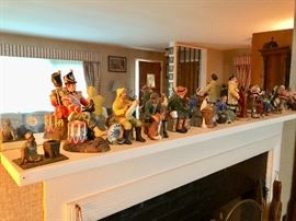 Royal Doulton & Vintage collectibles throughout