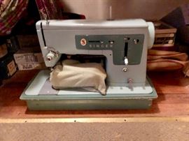 Singer sewing machine 