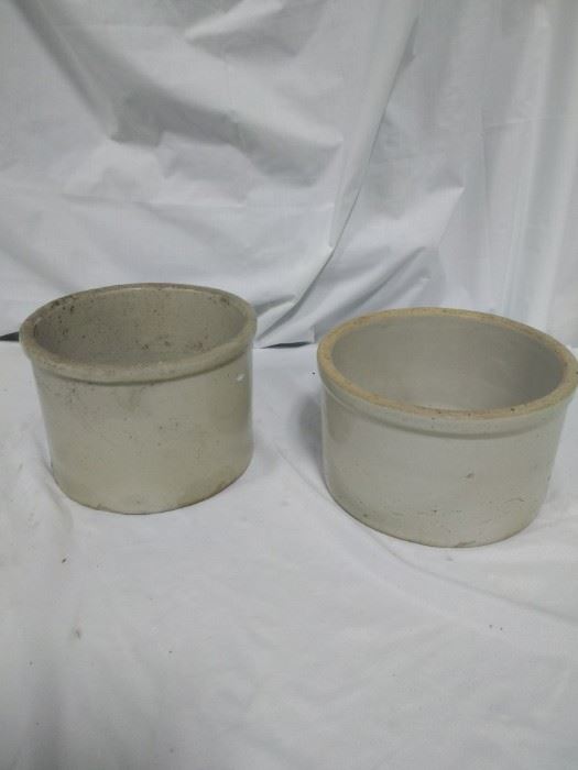 Lot of 2 ceramic stoneware crocks https://ctbids.com/#!/description/share/84414