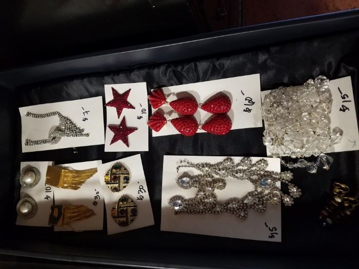 Movie Wardrobe Liquidation Sale In Thibodaux La Starts On 1 11 2019