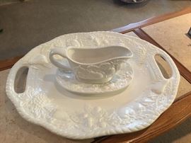 Gibson Elite Platter w/Handle & Gravy Boat!