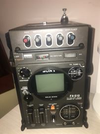 Sony FX-310 TV- FM/AM Radio Cassette/Corder!