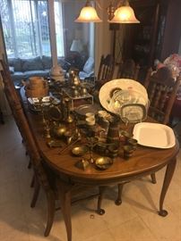American Drew Dining Table w/6 Chairs & 2 Leafs & Lots of Brass & Pewter!
