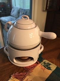 Ceramic Chafing Dish!