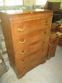 Waterfall dresser