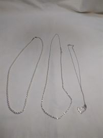 3 sterling silver necklaces one with heart pendant https://ctbids.com/#!/description/share/86402