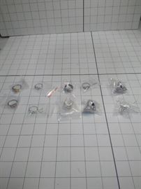 lot of 10 costume jewelry rings, sizes 6/8 and? https://ctbids.com/#!/description/share/86437