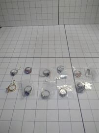 lot of 10 costume jewelry rings, sizes are 6, 7, 8 +?
Iowa, 50703
https://ctbids.com/#!/description/share/86441