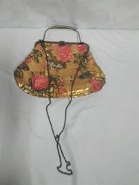 antique beaded purse https://ctbids.com/#!/description/share/86513